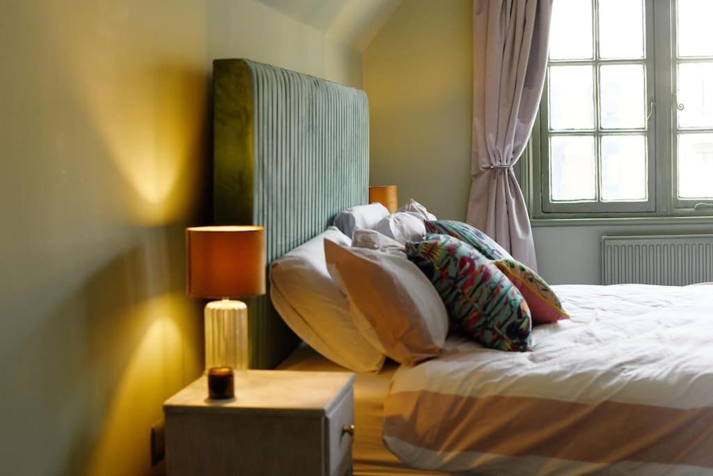 Three-Storey, Renovated 1890S Heritage Home In Spitalfields Market Londra Esterno foto