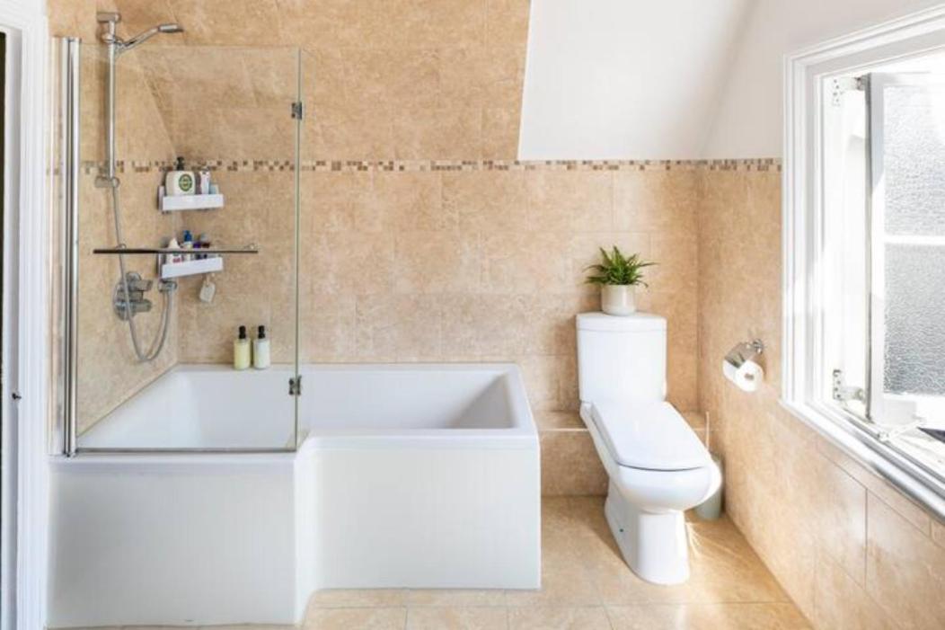 Three-Storey, Renovated 1890S Heritage Home In Spitalfields Market Londra Esterno foto